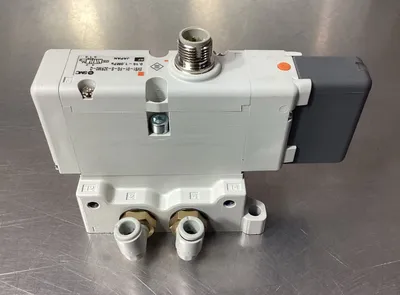 SMC EVS1-01-FG-S-3ZRM0-Q Solenoid Valve 0.15 - 1.0MPa with Manifold 6C-12