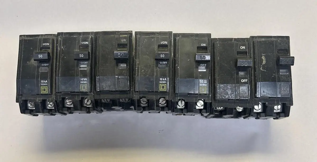 Used SQUARE D QO250 Miscellaneous Equipment (Electrical & Power) | Surplus Asset Holdings #1198125