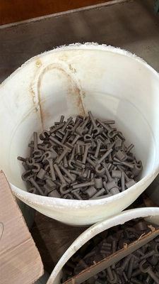 4 barrels of 1/2" Klein Hickey Heads, quantity approx 2533