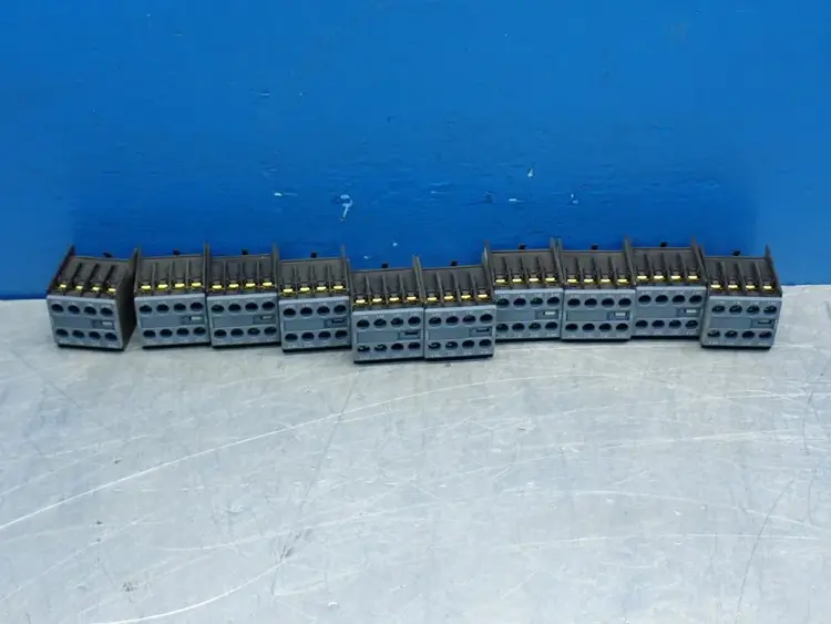 Used SIEMENS 3RH29111FA22 Contact Blocks Ohio US | HGR 24 #1095045