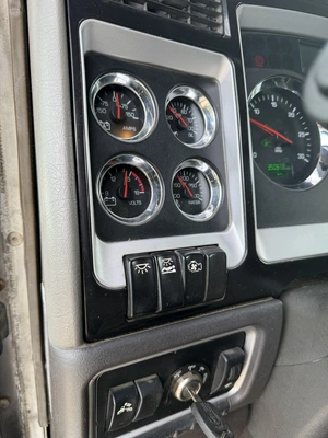 Used 2012 KENWORTH T800 TRUCK TRACTOR Conventional trucks Michigan US | Miedema Asset Management Group #1709439