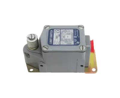 NEW SQUARE D 9007-TUD1 LIMIT SWITCH SER.D 9007TUD1