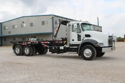 New | in-Stock 2026 MACK GRANITE 64BR Rolloff Trucks Texas US | Roll Off Truck World #1491889