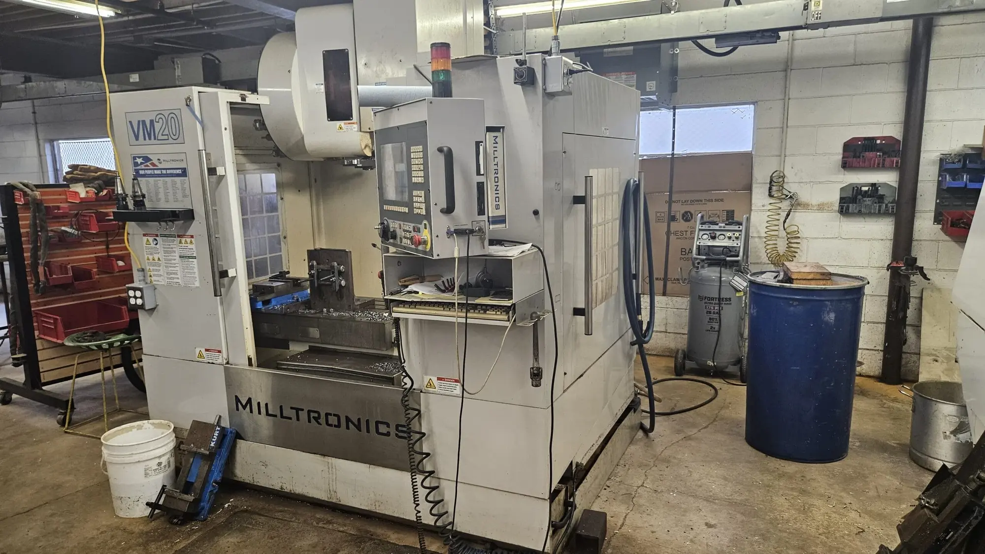 USED 2010 MILLTRONICS VM20