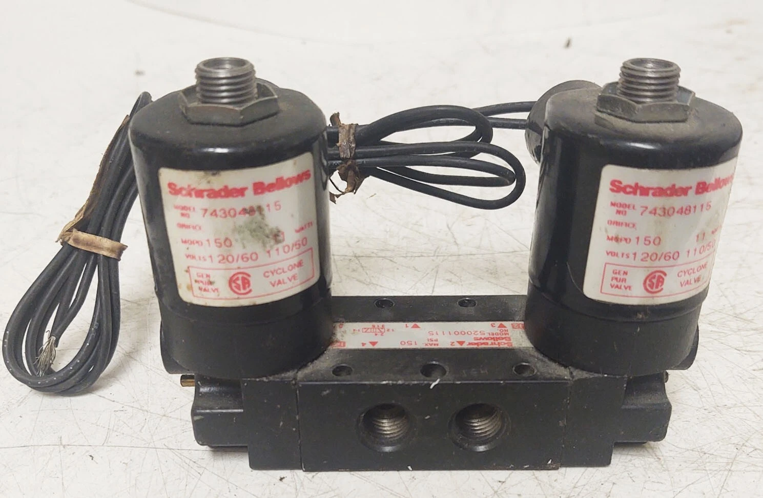 NEW Schrader Bellows 520001115