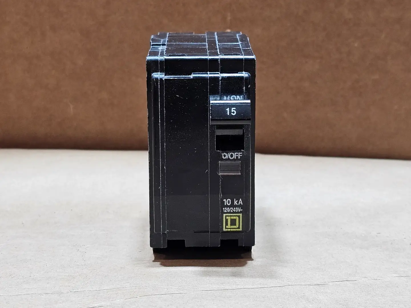 USED SQUARE D QO215