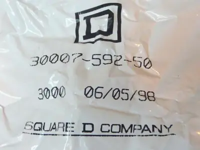 NEW SQUARE D 9423-M9L