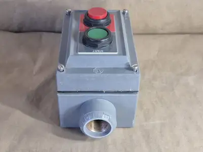 NEW ALLEN-BRADLEY 800H-2HZ4R