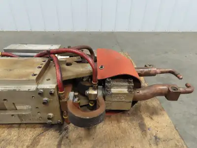 Milco Robotic Resistance Spot Welding Gun Roman 135KVA Transformer TDC-5610
