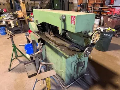 DOALL MODEL C-9V METALCUTTING BAND SAW