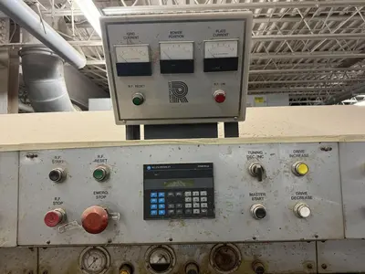 ROSENQUIST EF-100 ELECTRO-FLOW FEED-THROUGH RADIO-FREQUENCY GLUER