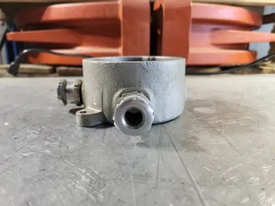 NEW CROUSE-HINDS GRF229
