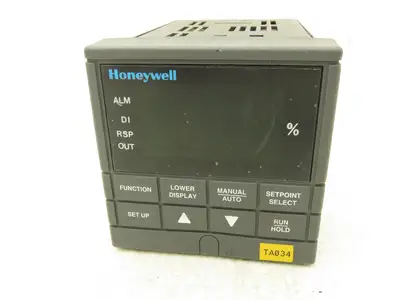 Honeywell UDC3000 Digital Temperature Controller DC300K-E-0A0-20-0000-0