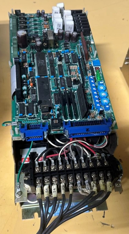 YASKAWA CACR SERVO DRIVE