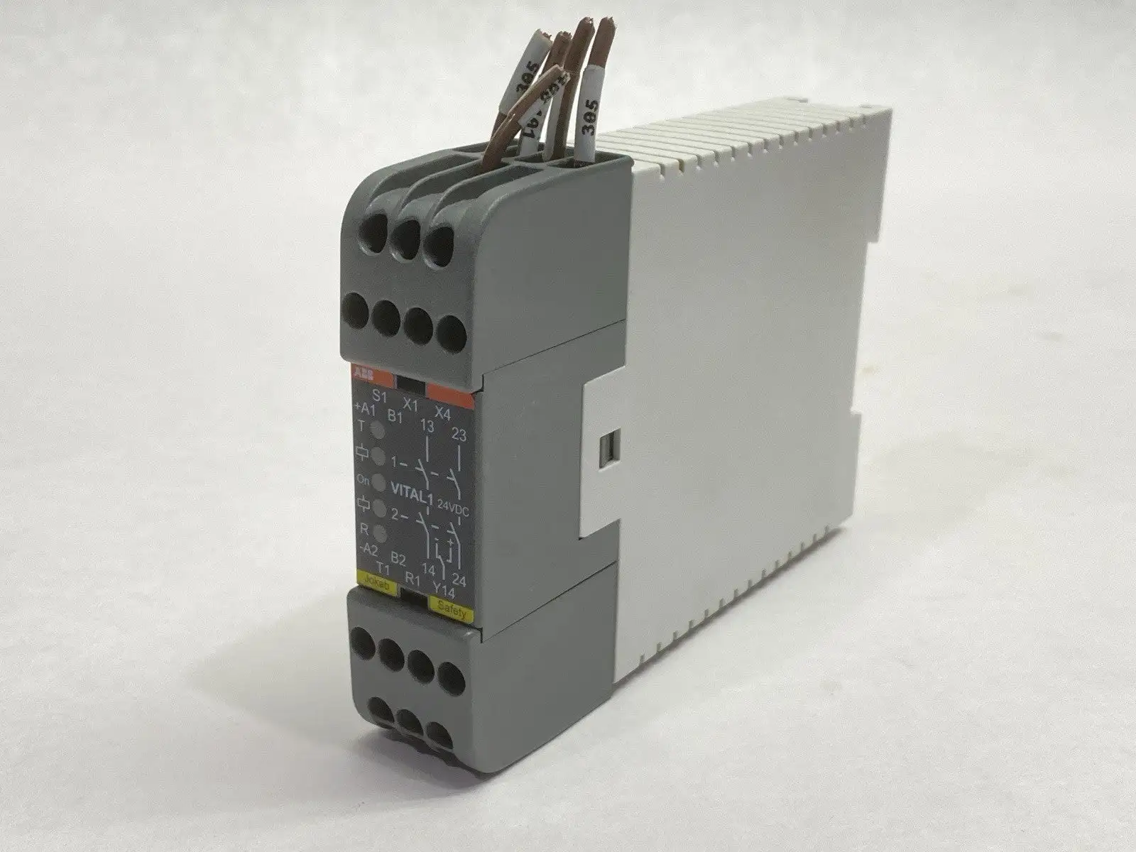 2TLA020052R1000 | ABB  Ver H Cat 4 Jokab Safety Vital 1 Safety Unit - Used