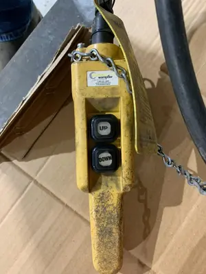 CM Lodestar 1/4 Ton Hoist B2