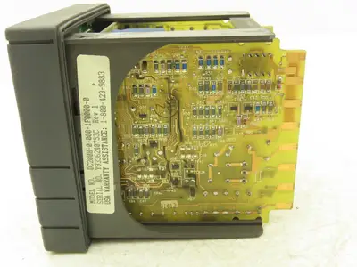 Honeywell UDC2000 Mini-Pro Temperature Controller 120VAC DC200H-0-000-1F000-0
