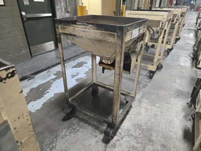 (1) Auger Hopper