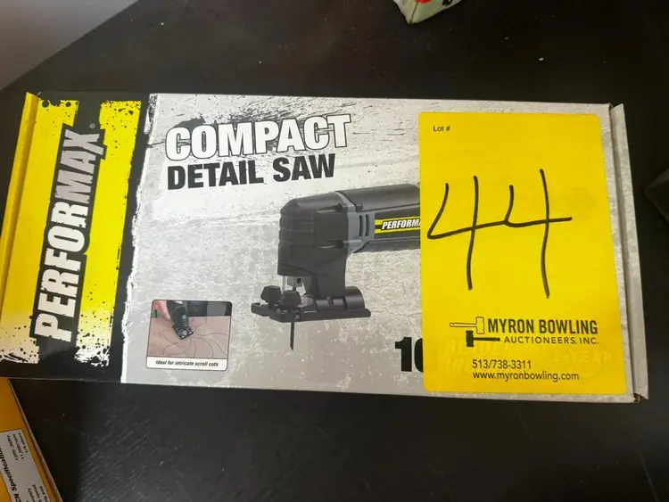 Used _UNKNOWN_ _UNKNOWN_ Woodworking Saws Ohio US | Myron Bowling Auctioneers Inc #1504277