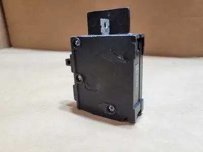 Used SIEMENS BQ1B020 Switchgears British Columbia CA | Lenmark #1438708