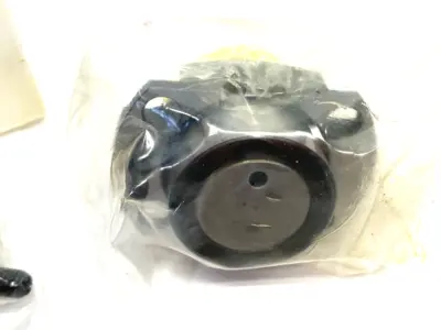 NEW KENNAMETAL KM™ MANUAL CLAMPING UNIT FLANGE MOUNT, EXT. LENGTH KM32NCMEF