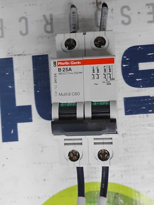 USED MERLIN GERIN B25A