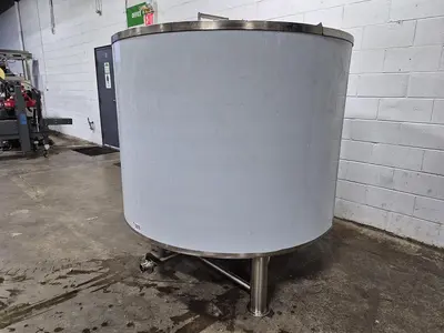 700 Gallon Processing Tank