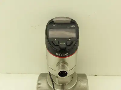 Keyence GP-M250 Digital Pressure Sensor  *Bad Seal*