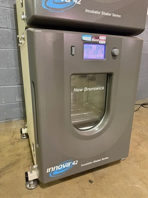 Used _UNKNOWN_ _UNKNOWN_ Incubator Shakers Ohio US | Federal Equipment Company #1365500