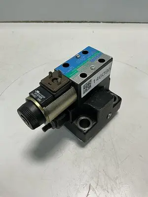 USED VICKERS DG4V-3S-56BL-M-U-HL7-60-EN490