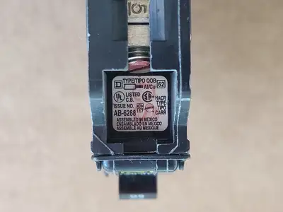 USED SQUARE D QOB150
