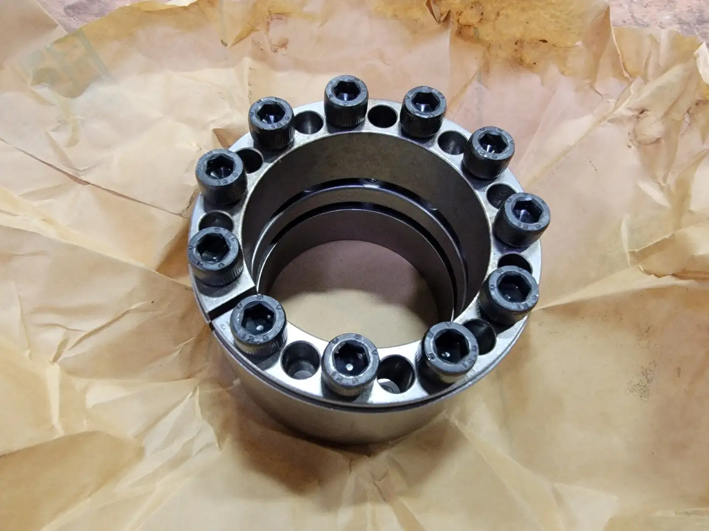 3-1/4" x 130mm Locking Assembly/Keyless Bushing 4061
