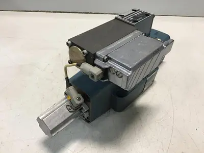 USED BOSCH 0 811 404 615
