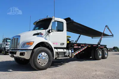 New | in-Stock 2027 PETERBILT 548 Rolloff Trucks Texas US | Roll Off Truck World #1492014