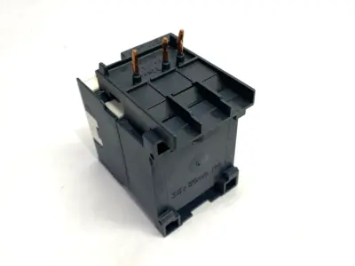 Used Schneider Electric Contactor 3P 24VDC Coil 440V 2.2kW 6A PLC Contactors Michigan US | Maverick Industrial Sales #1401926