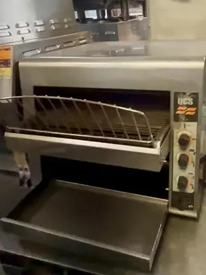QCS Commercial Conveyor Toaster