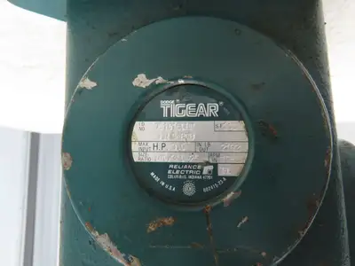 Dodge MR 94878 Tigear Worm Gearbox 25:1 Reducer 70rpm 3Hp RH 143/145TC