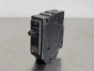 Used GENERAL ELECTRIC THQL120 Switchgears British Columbia CA | Lenmark #241442