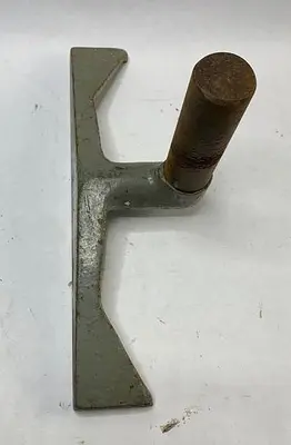 Oliver / Wadkin ? 14" Lathe Tool Rest w/ 1 1/2" Post (101950)