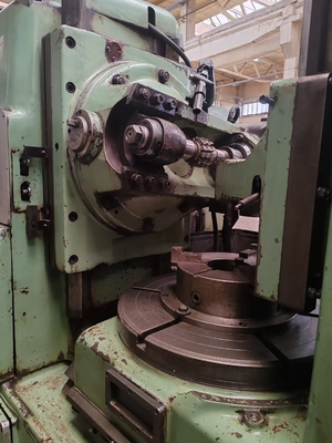 KOMSOMOLETZ Gear Hobber, in good used condition