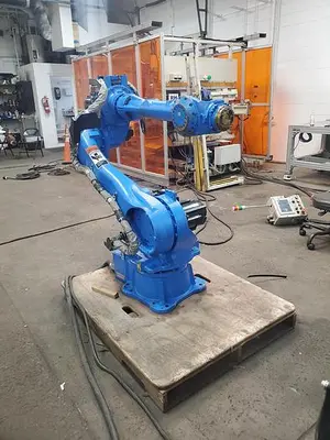USED 2011 YASKAWA MOTOMAN MH80