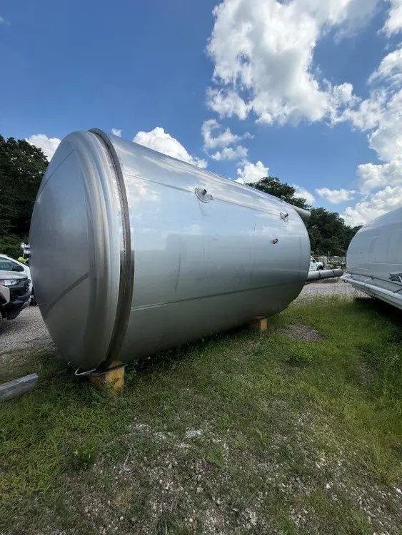 Used 2010 MUELLER 8,300 GALLON Stainless Steel Tanks New Jersey US | Perry Equipment #871214