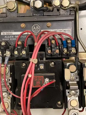 Used ALLEN-BRADLEY 2112B-D223045/4-1C Starters | Surplus Asset Holdings #1205170