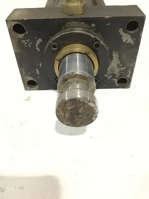 Parker Heavy-Duty Industrial Hydraulic Cylinder