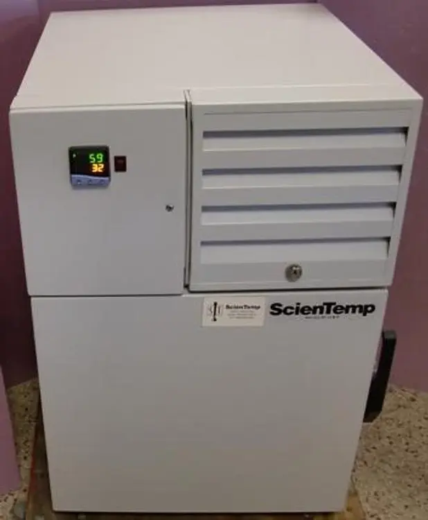 Used _UNKNOWN_ 86-01A Lab Freezers Texas US | Bamko Surplus Process Equipment #939367