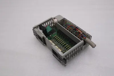 ALLEN-BRADLEY 1769-IQ16 SERIES A 16 PT. INPUT MODULE STOCK #K-1562C