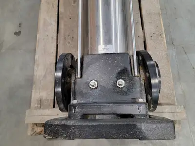 NEW GRUNDFOS CR150