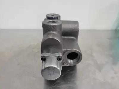 Directional Control Valve 1" A/B Port 1-1/4" In/Out Port 3000J