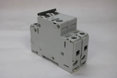USED ALLEN BRADLEY 1492-CB2G020