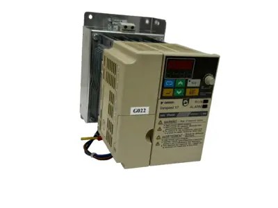 USED OMRON / YASKAWA CIMR-V7AZB0P7